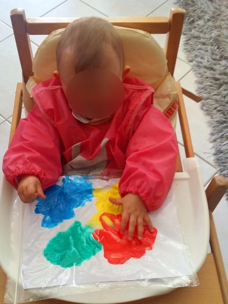 Activité peinture propre pour vos bébés. Chez nous c'était mitigé