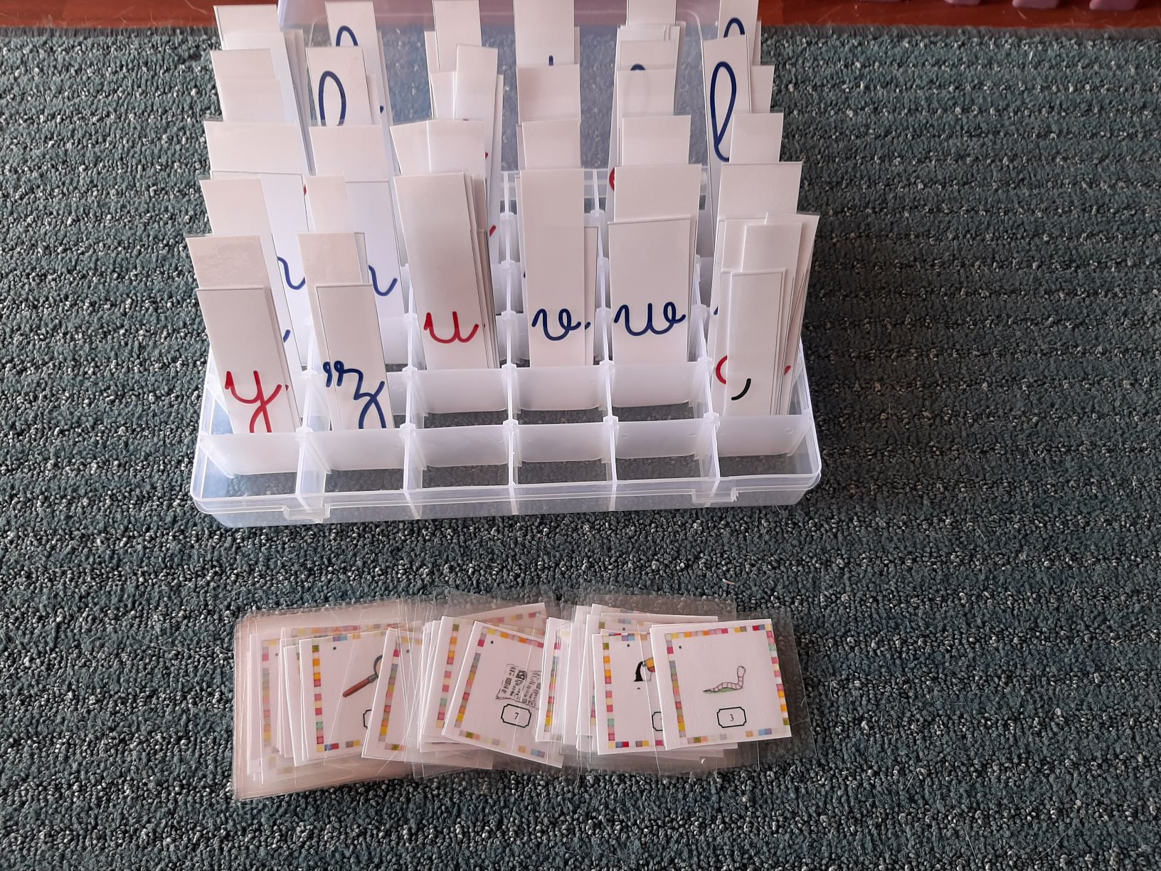 Lettre magnetique - Apprendre l'alphabet en maternelle - Montessori
